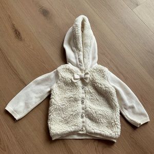 Adorable faux fur / knitted sweater combo 2T